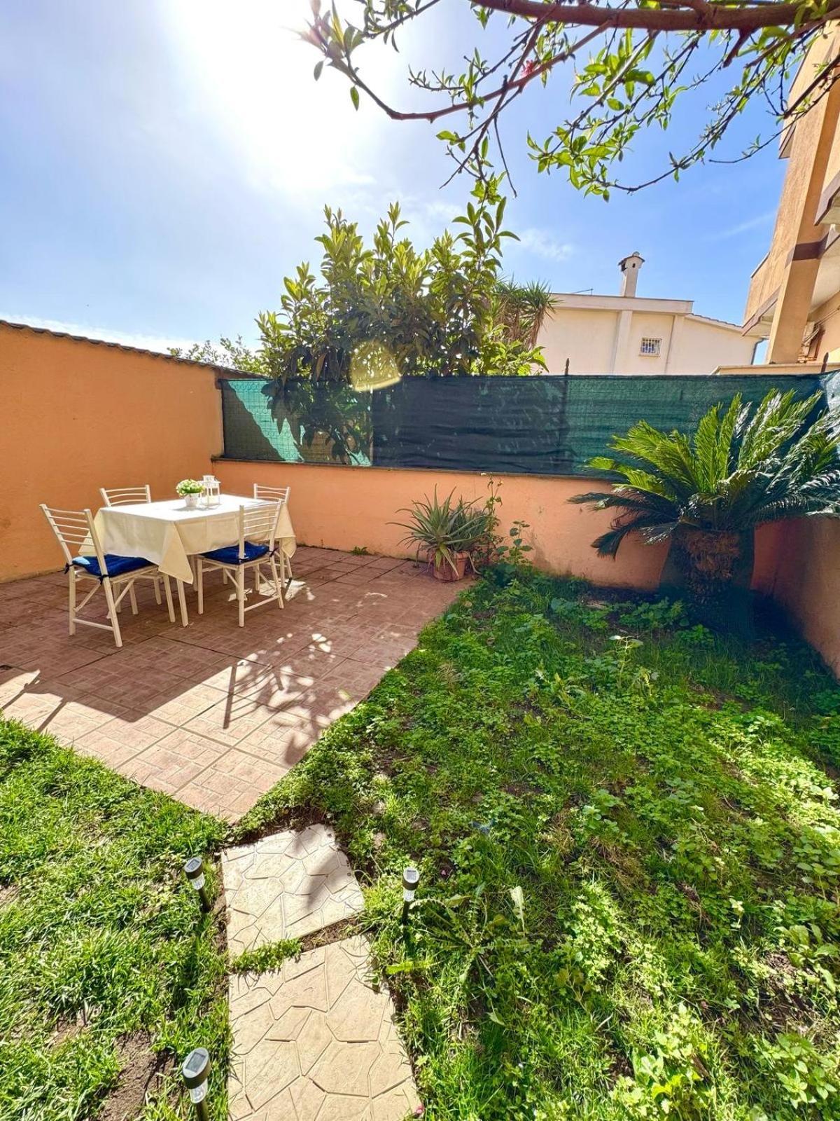Mareporto House Apartment Fiumicino Exterior photo